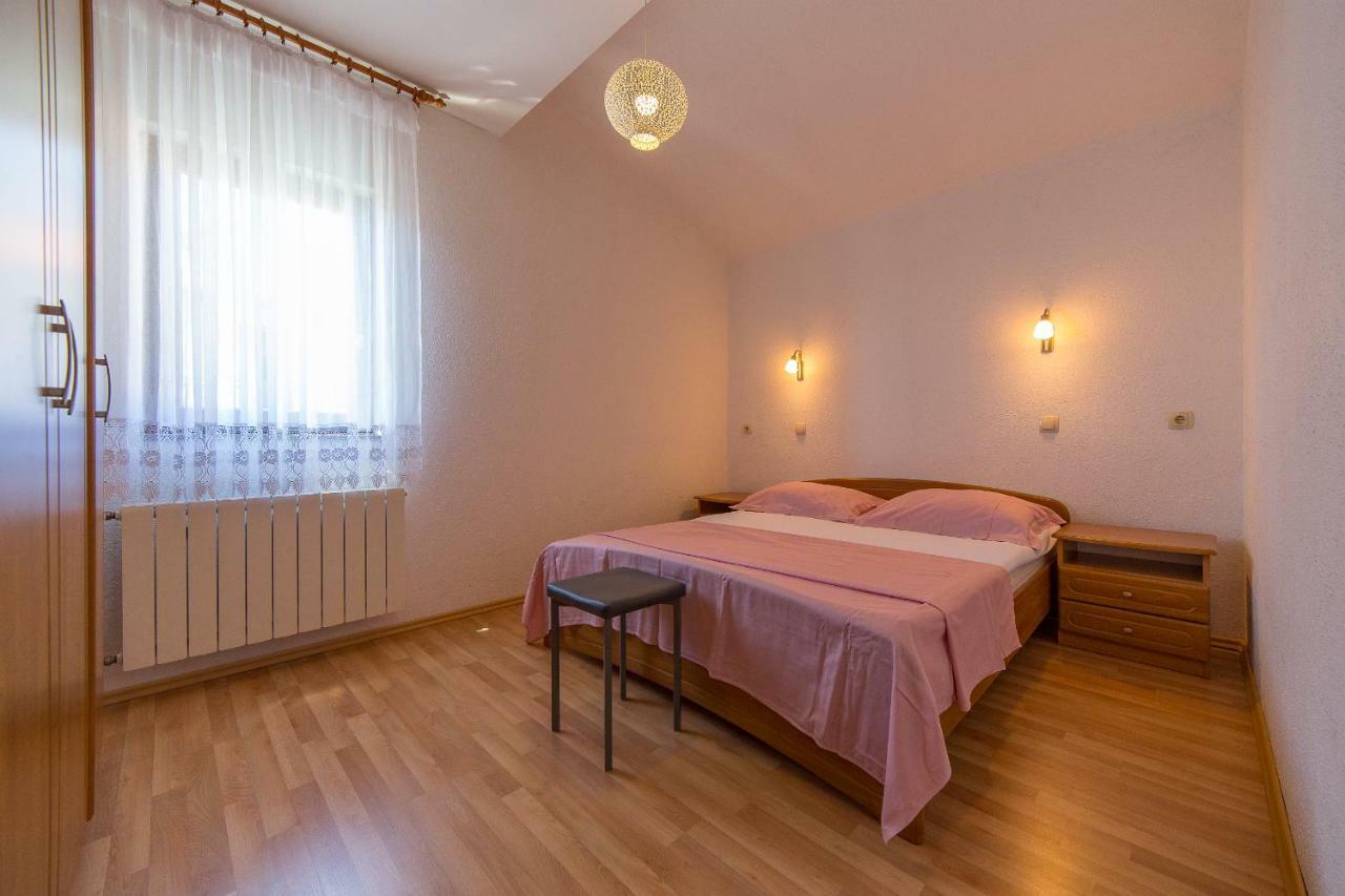 Apartments Rose Trogir Exterior foto