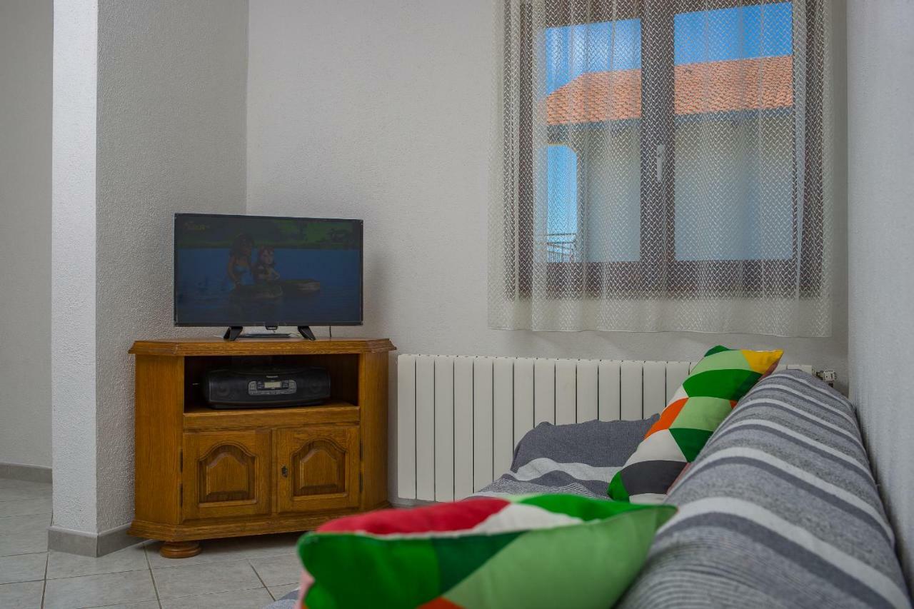 Apartments Rose Trogir Exterior foto