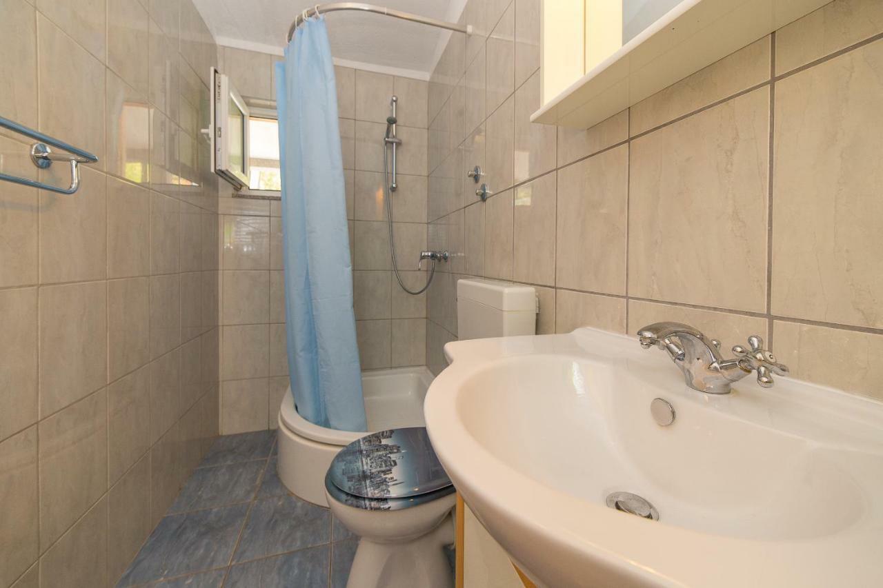 Apartments Rose Trogir Exterior foto