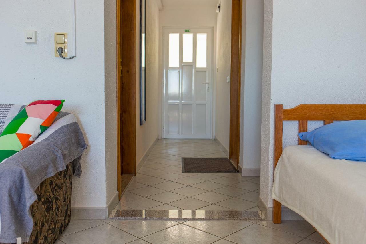 Apartments Rose Trogir Exterior foto