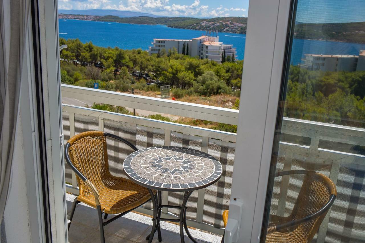 Apartments Rose Trogir Exterior foto